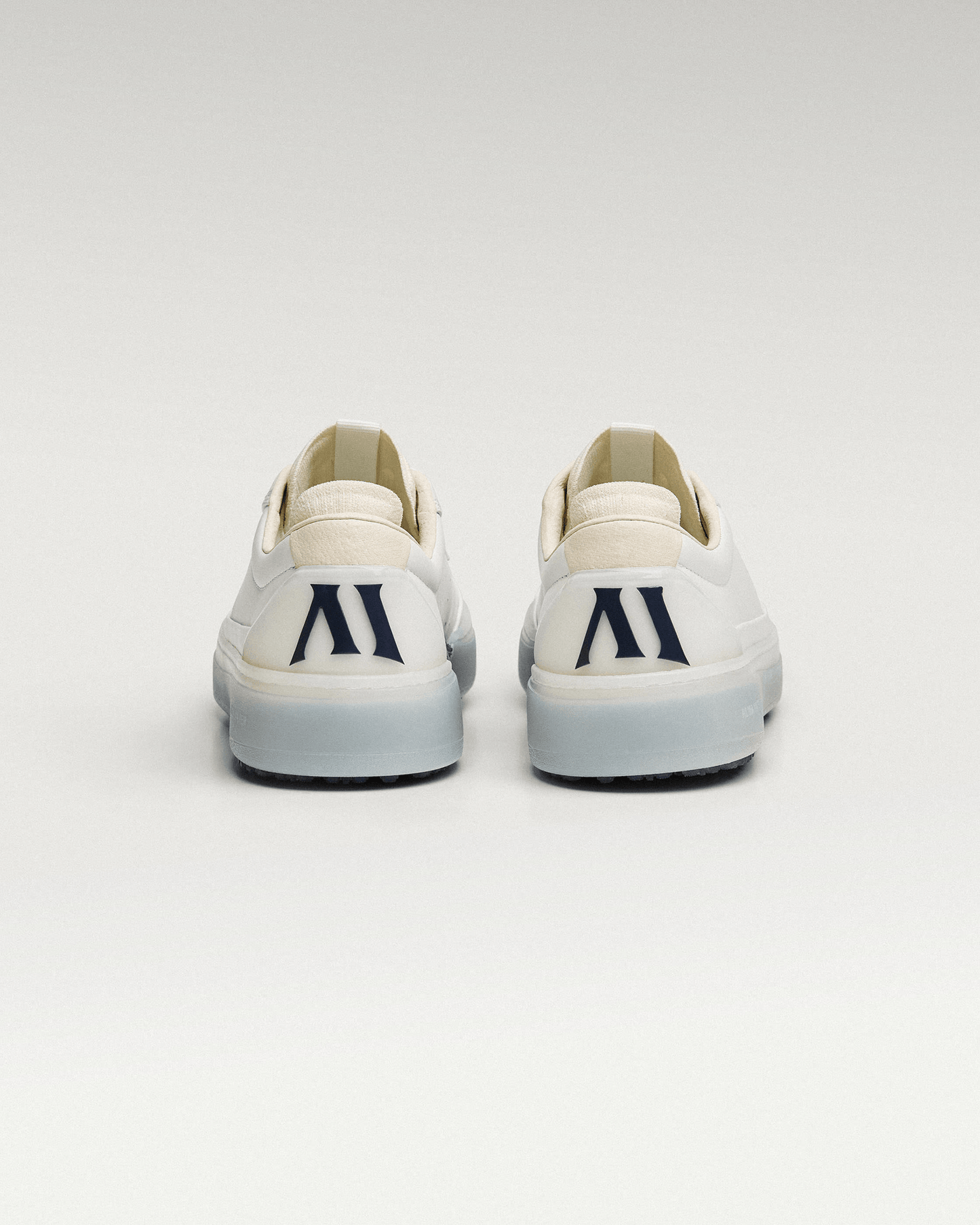 M Beta Derby - White / Navy