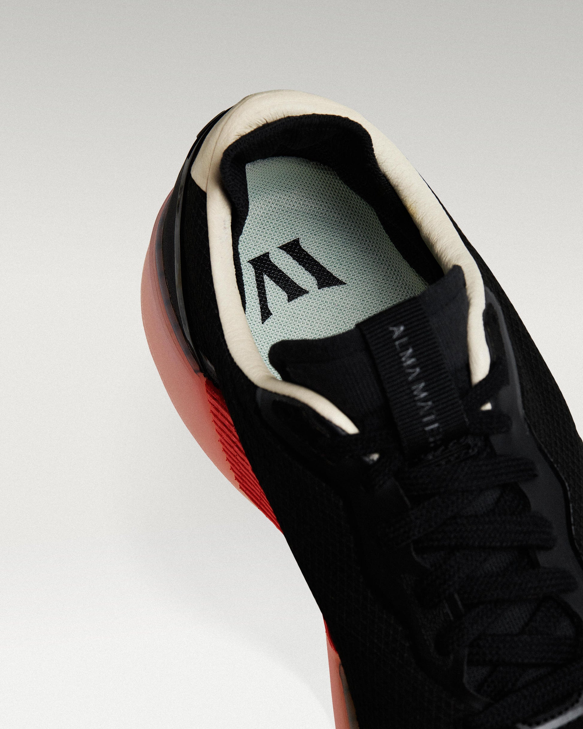 Close-up of interior lining and insole of Beta Lite golf shoe