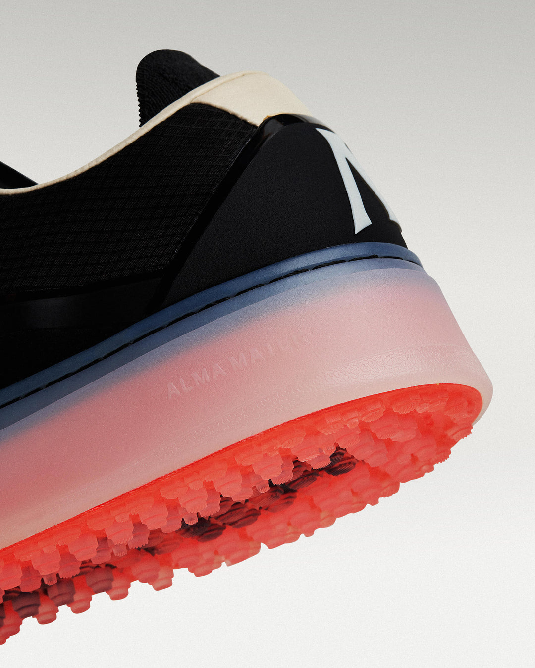 Beta Lite (M) - Black / Flare