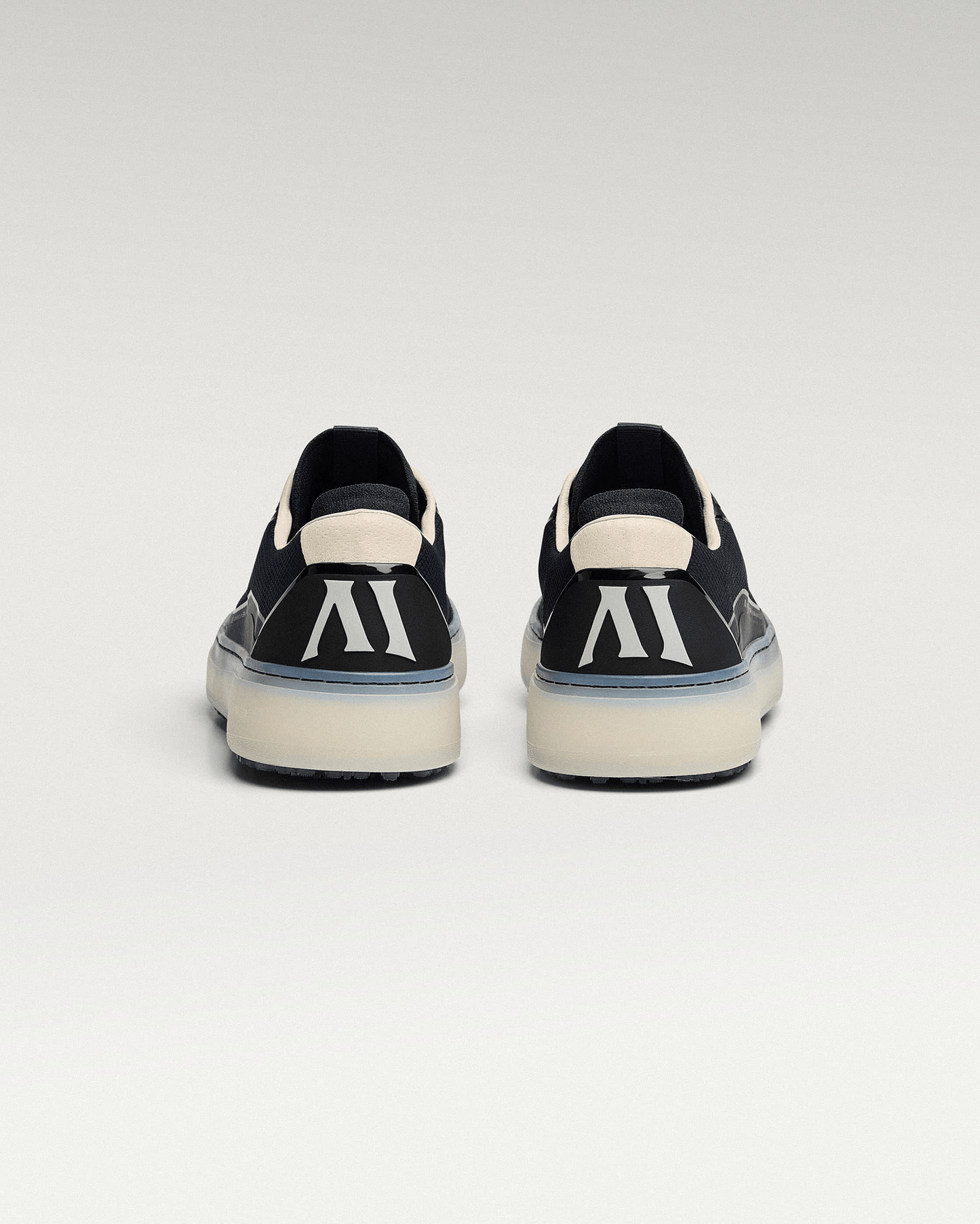 M Beta Lite - Navy / White