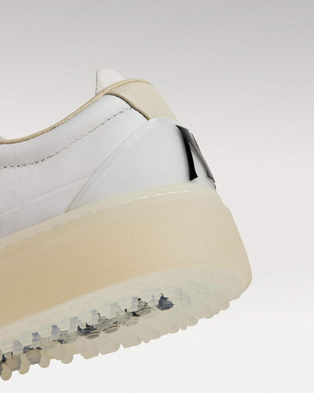 Beta Derby (W) - White / White