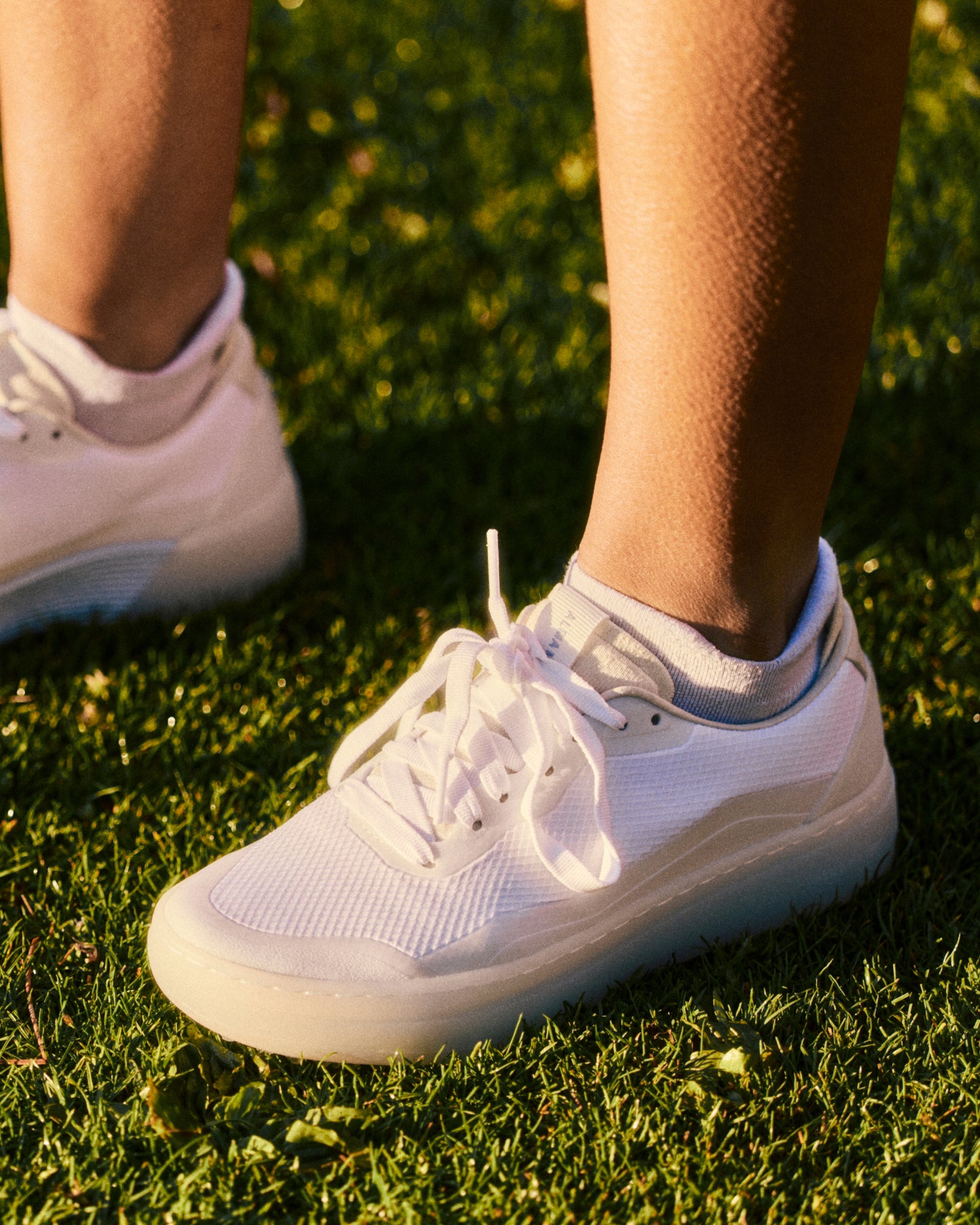 W Beta Lite - White / Sky